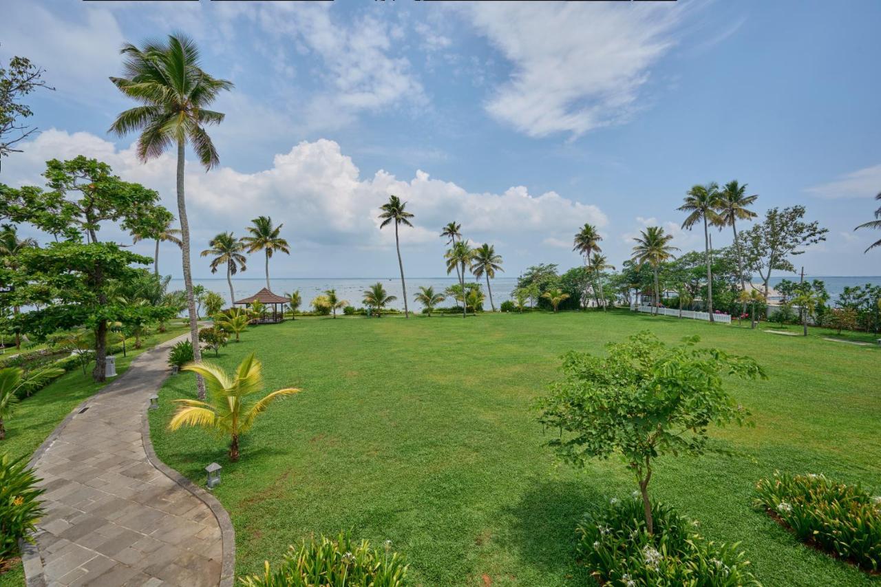 Gokulam Grand Resort & Spa, Kumarakom Exteriör bild