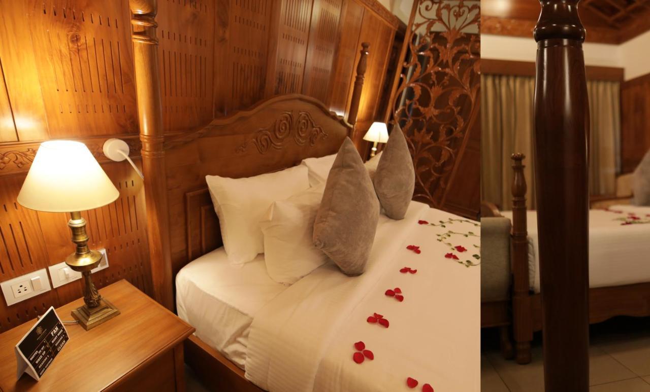 Gokulam Grand Resort & Spa, Kumarakom Exteriör bild