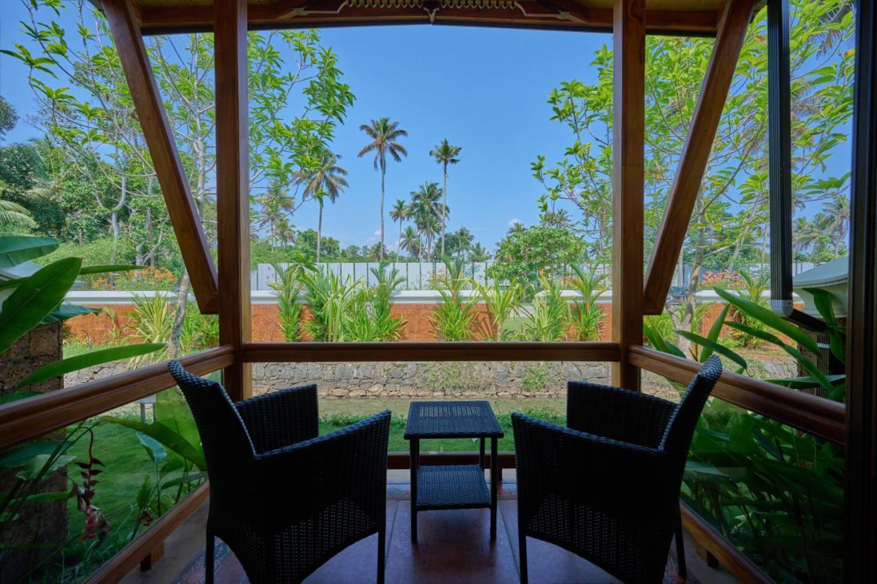 Gokulam Grand Resort & Spa, Kumarakom Exteriör bild