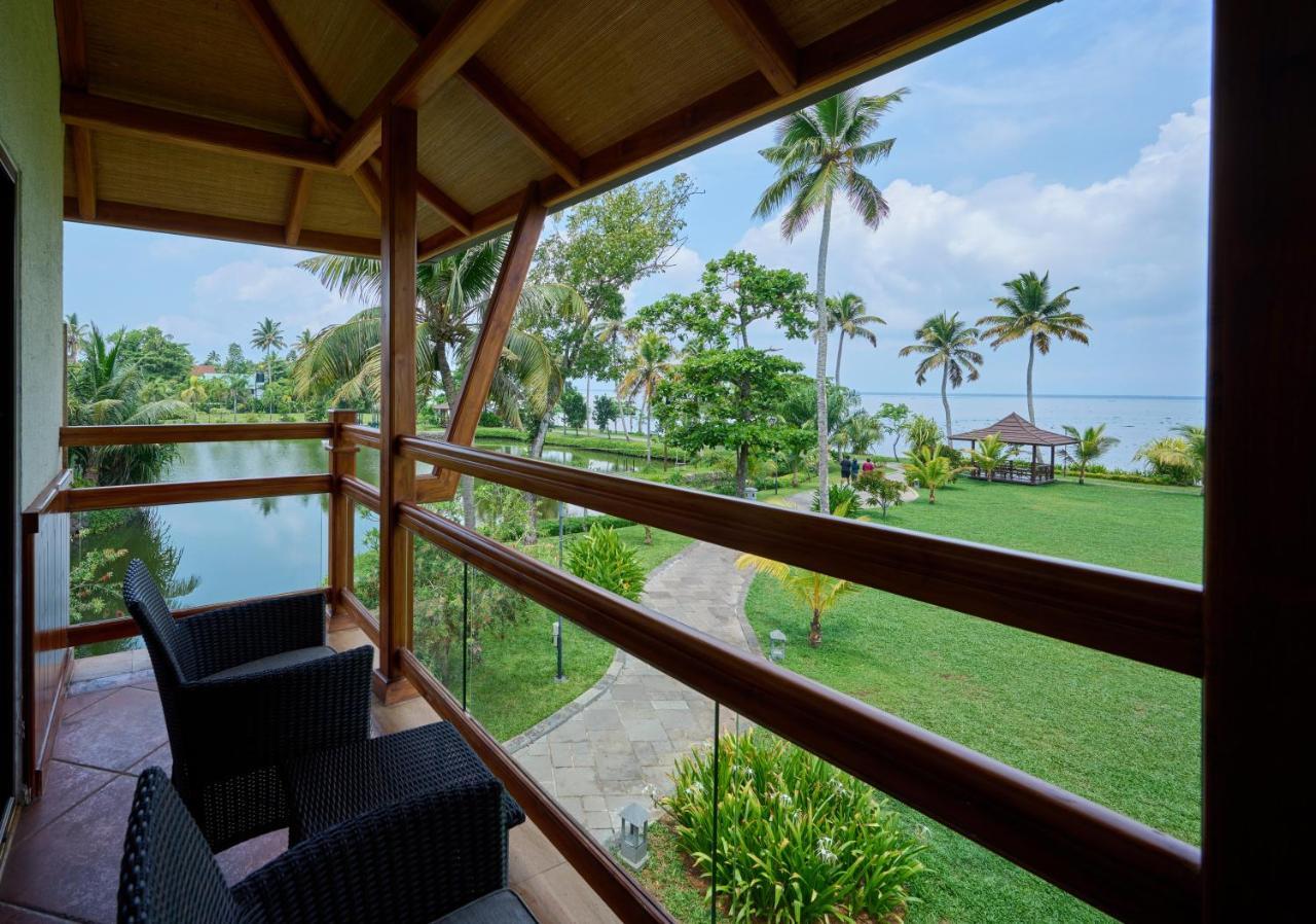Gokulam Grand Resort & Spa, Kumarakom Exteriör bild