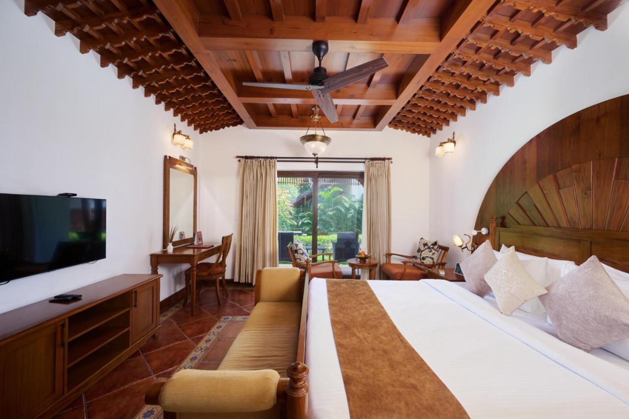 Gokulam Grand Resort & Spa, Kumarakom Exteriör bild