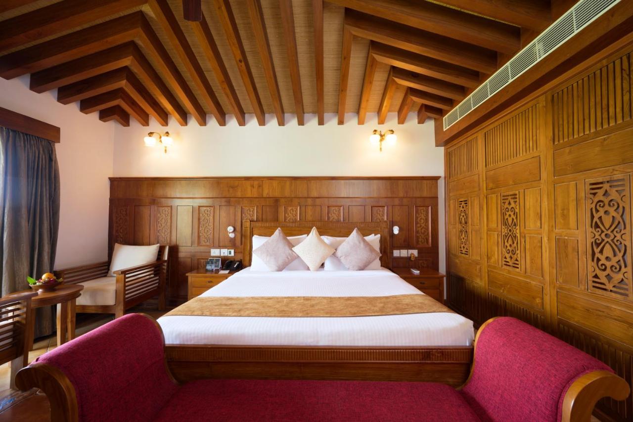 Gokulam Grand Resort & Spa, Kumarakom Exteriör bild