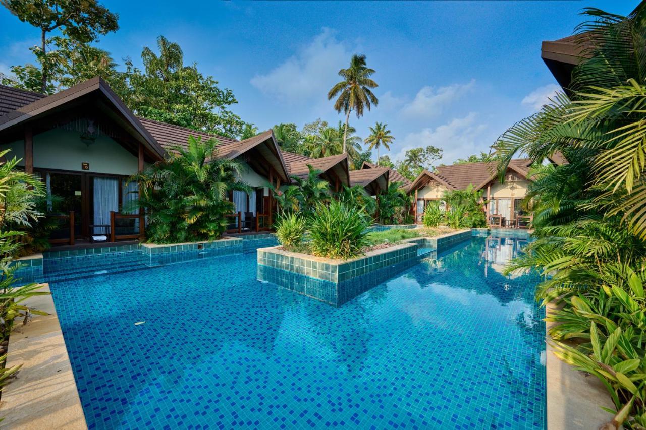 Gokulam Grand Resort & Spa, Kumarakom Exteriör bild